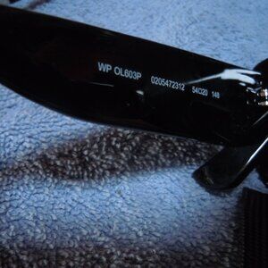 Tommy Hilfiger LG. Oval Sunglasses Shiny Black Frame Gray Tinted Lens WP OL603P